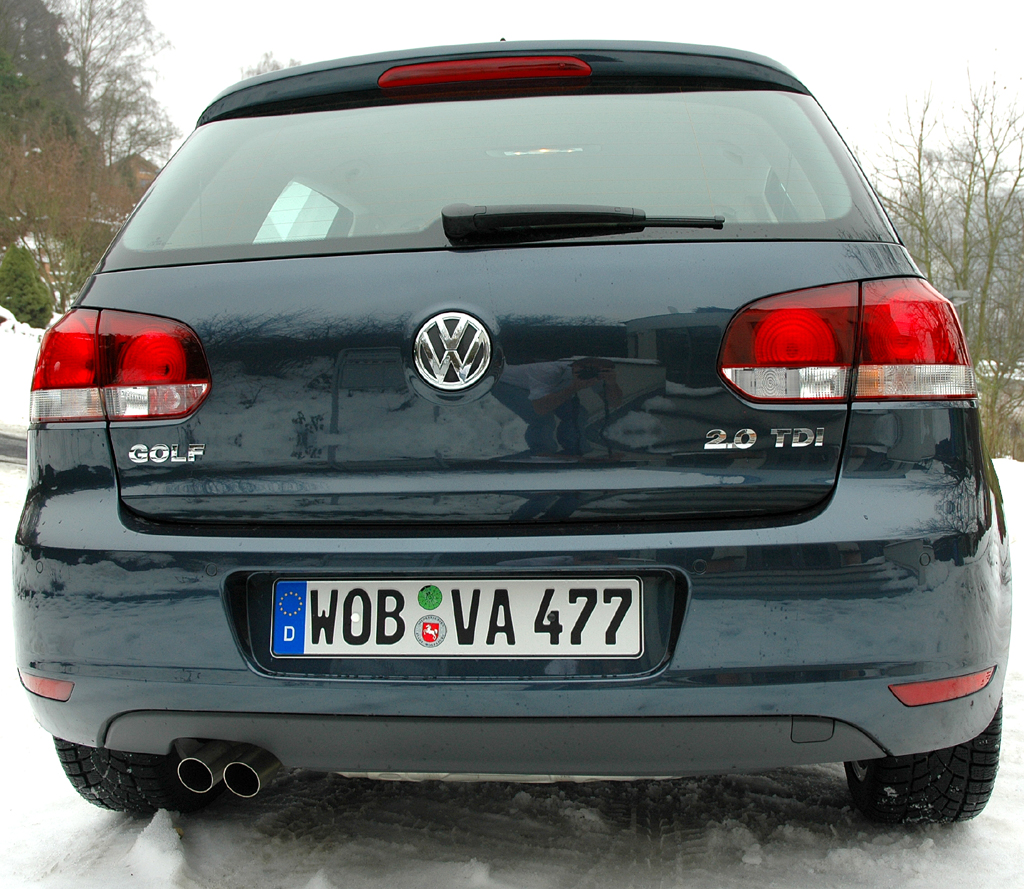 VW Golf: Heckansicht. 