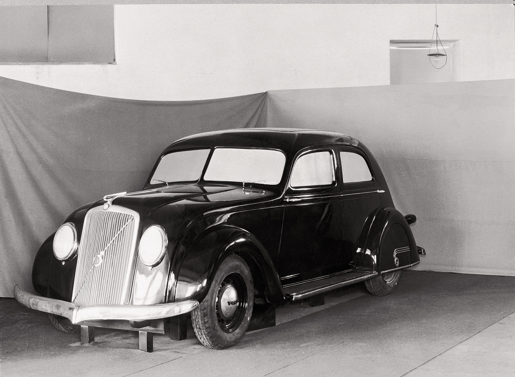 Volvo PV36 (1935). Prototyp des Volvo PV36, der als Serienmodell von 1935 bis zum Herbst 1938 verkauft wurde. ...