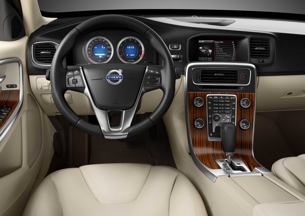 Volvo S60: Schwedenstahl im Fluss 
