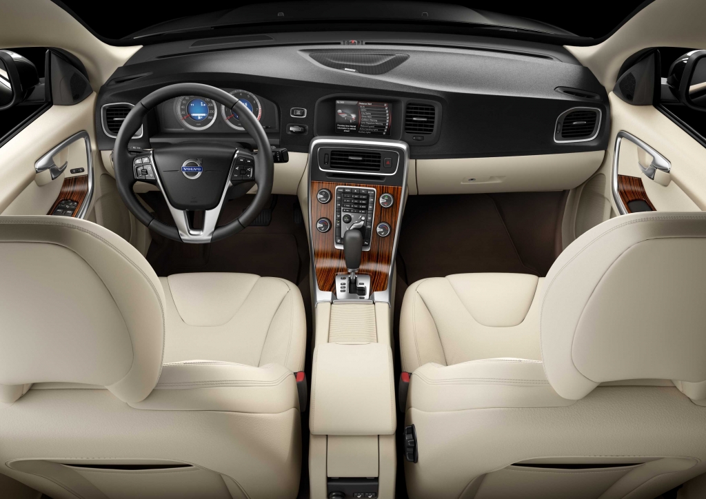 Volvo S60: Schwedenstahl im Fluss 