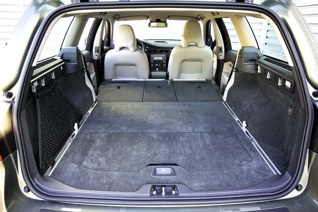 Volvo V70: Blick in den Kofferraum. 