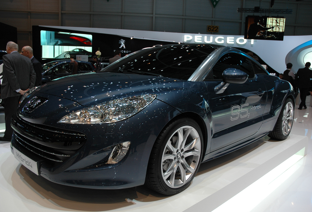 „Leicht aggressiv“: Peugeots RCZ-Designer Boris Reinmöller im auto.de-Gespräch