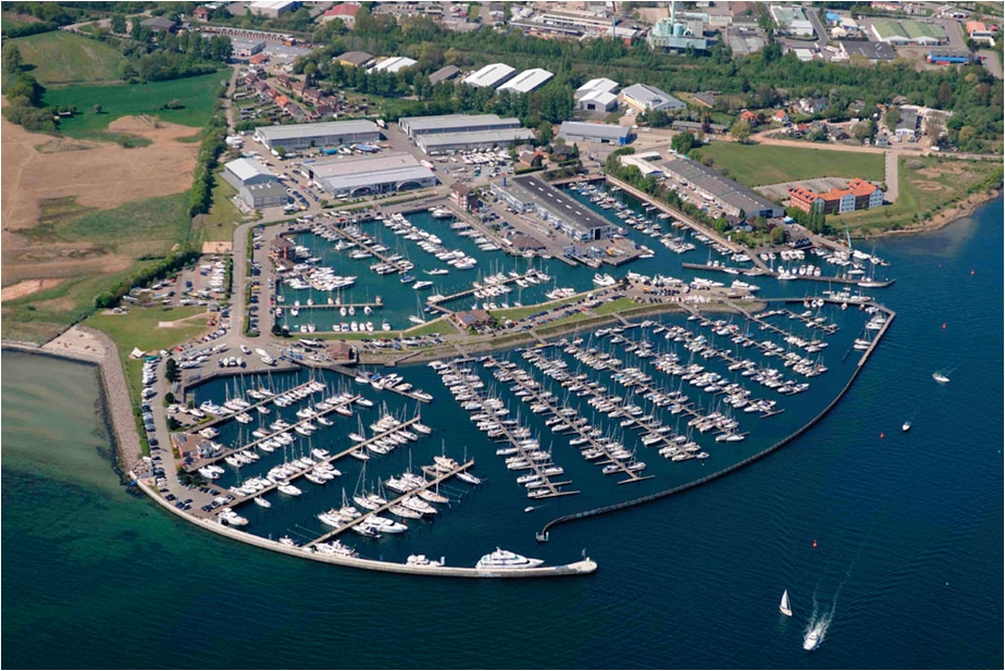„hanseboot ancora boat show“: In-Water Boat Show zum Saisonauftakt