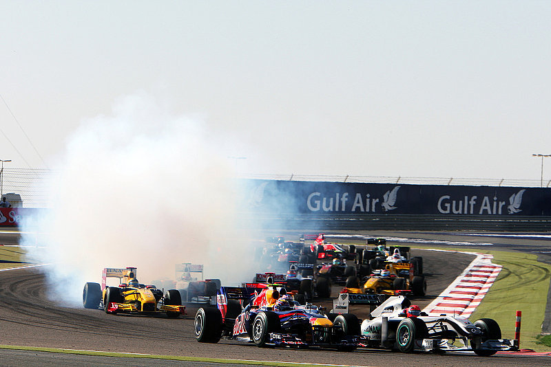 Alonso gewinnt Bahrain GP: Viel Rauch zum Auftakt