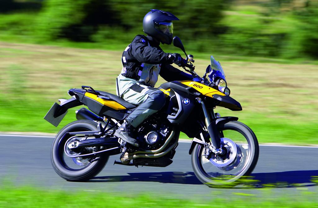 BMW gibt 1000 Euro zum Motorradführerschein dazu