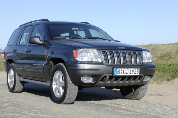 Chrysler ruft Jeep Grand Cherokee zurück: Es wird heiß 