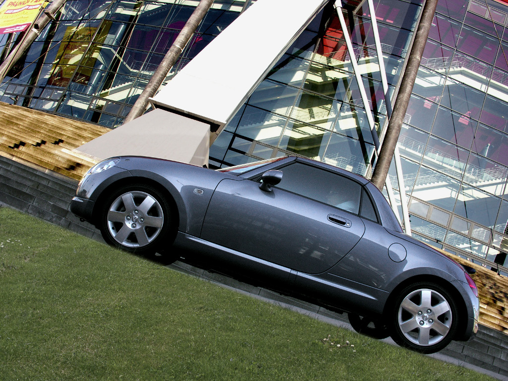 Daihatsu Copen: Start mit dem kleinsten Roadster in die Cabrio-Saison - Bild(11)