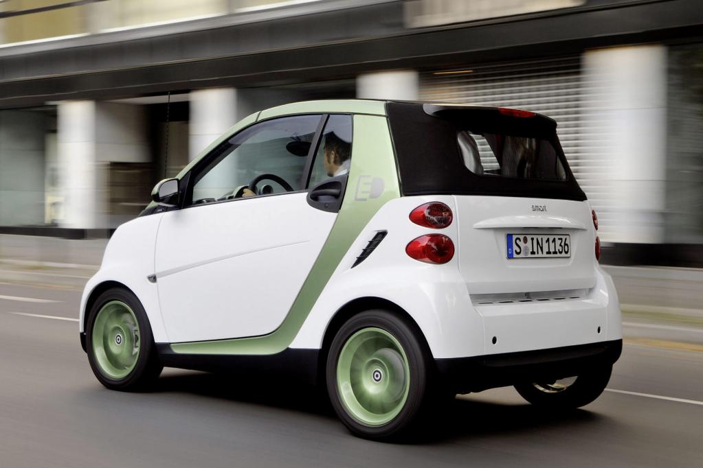 Daimler: Batterien für E-Autos in zwei Jahren serienreif 