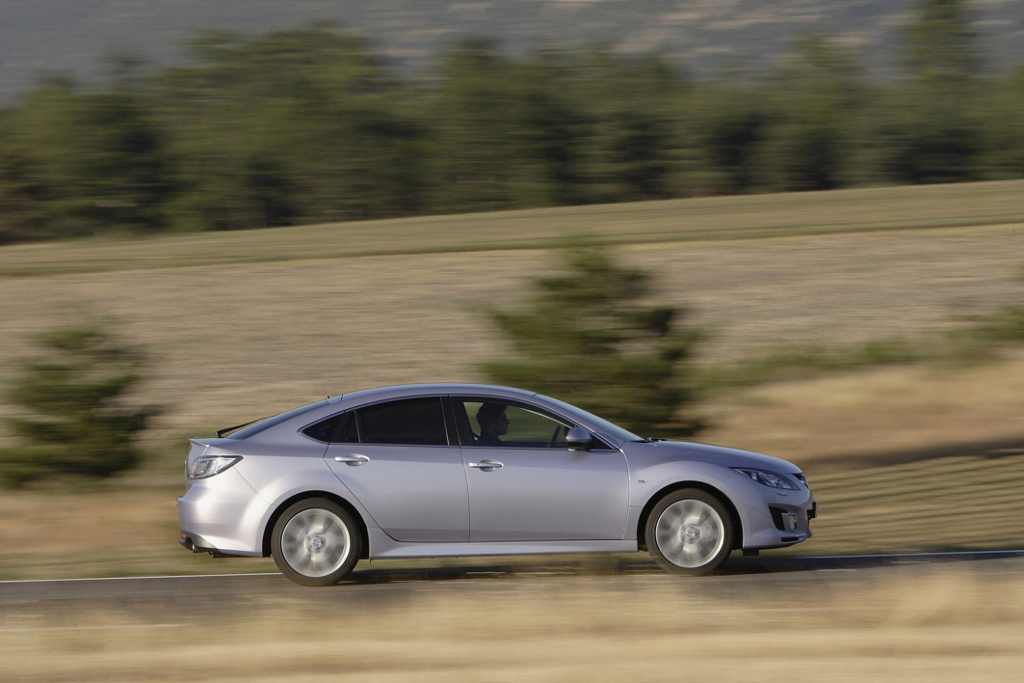 Deutschland-Premiere für gelifteten Mazda6 auf der AMI  - Bild(12) - Bild(12)