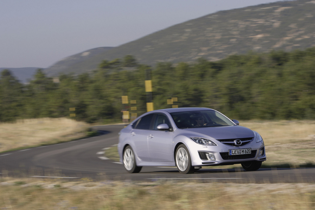 Deutschland-Premiere für gelifteten Mazda6 auf der AMI  - Bild(14) - Bild(14)
