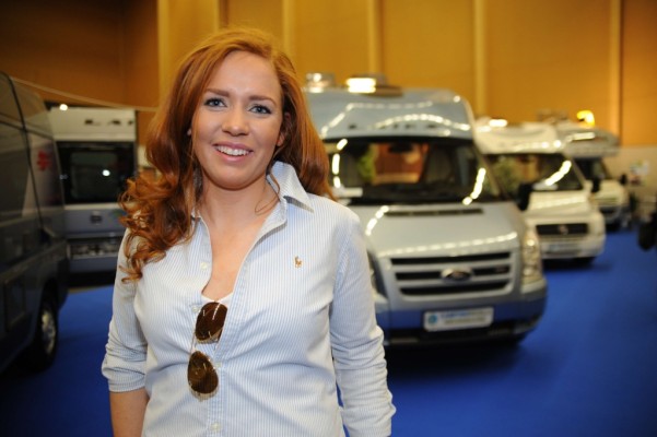 Führende Wohnmobilhersteller auf Urlaubs und Caravan Messe blühendes Österreich
