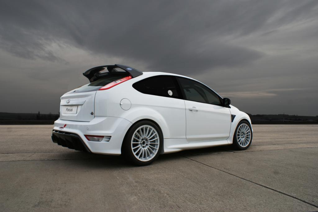 FH Köln baut Ford Focus RS für 24-Stunden-Rennen auf