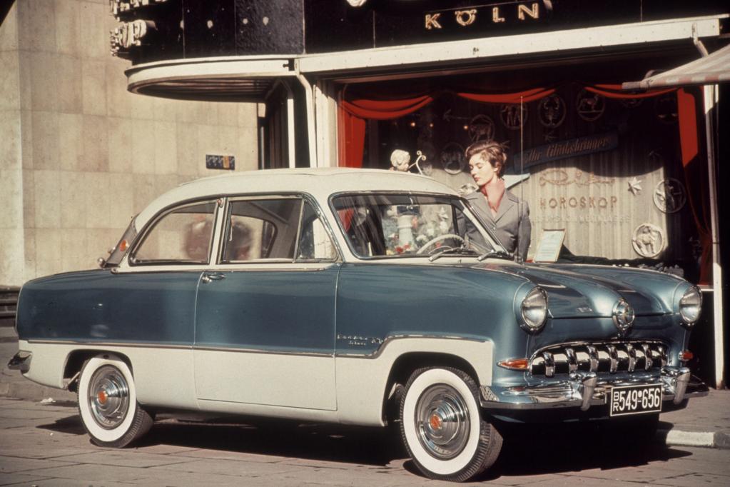 Ford Deutschland: Weltkugeln, Badewannen und spanische Feste 