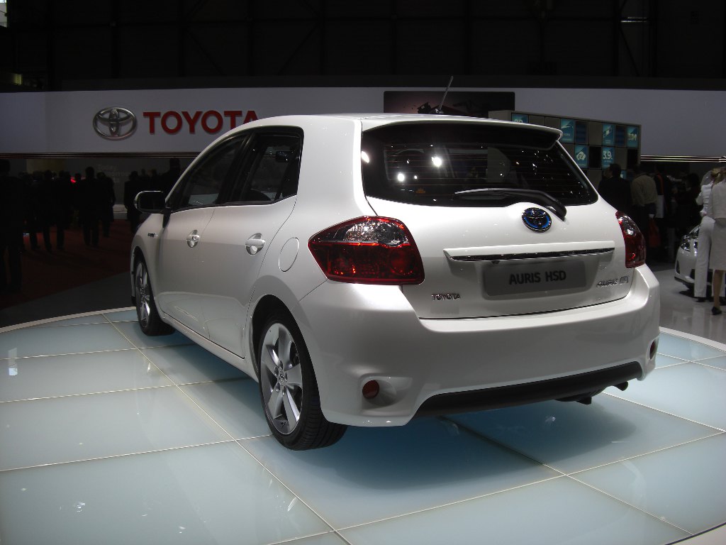 Genf 2010 Alternative Antriebe: Lexus CT 200 h, Porsche 911 GT3 R Hybrid, Toyota Auris Hybrid