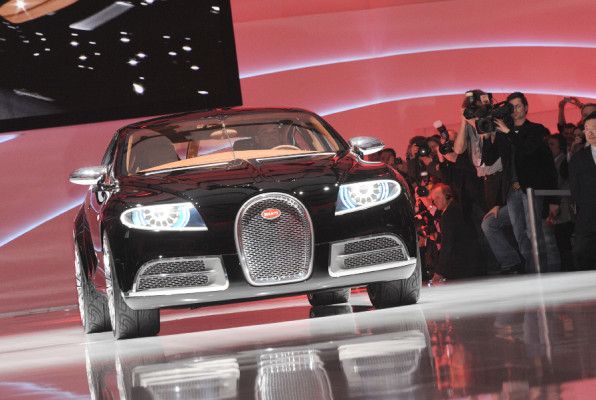 Genf 2010: Bugatti zeigt Studie für einen Viersitzer