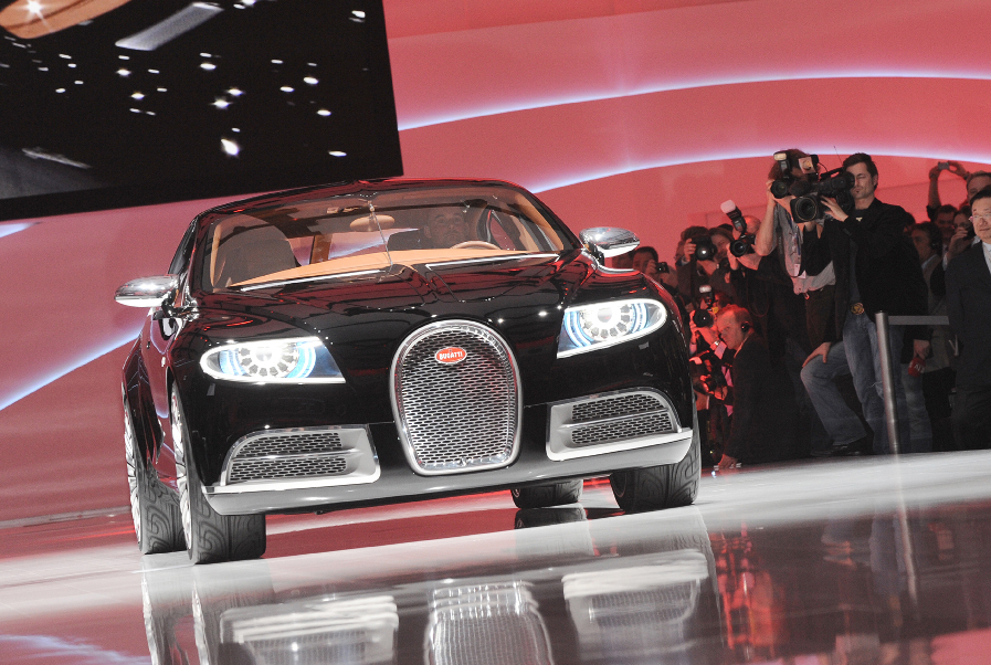 Genf 2010: Bugatti zeigt Studie für einen Viersitzer
