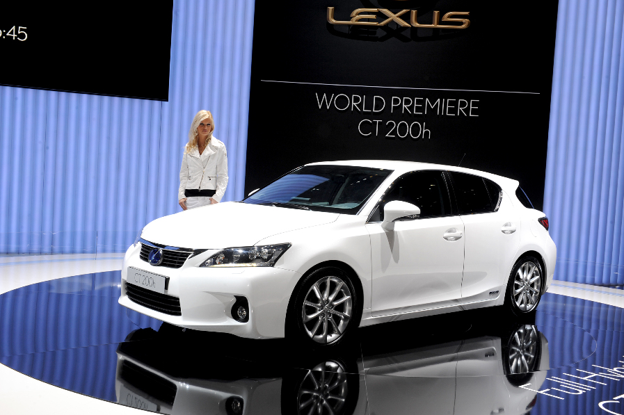 Genf 2010: Lexus kommt nun auch in die Kompaktlasse