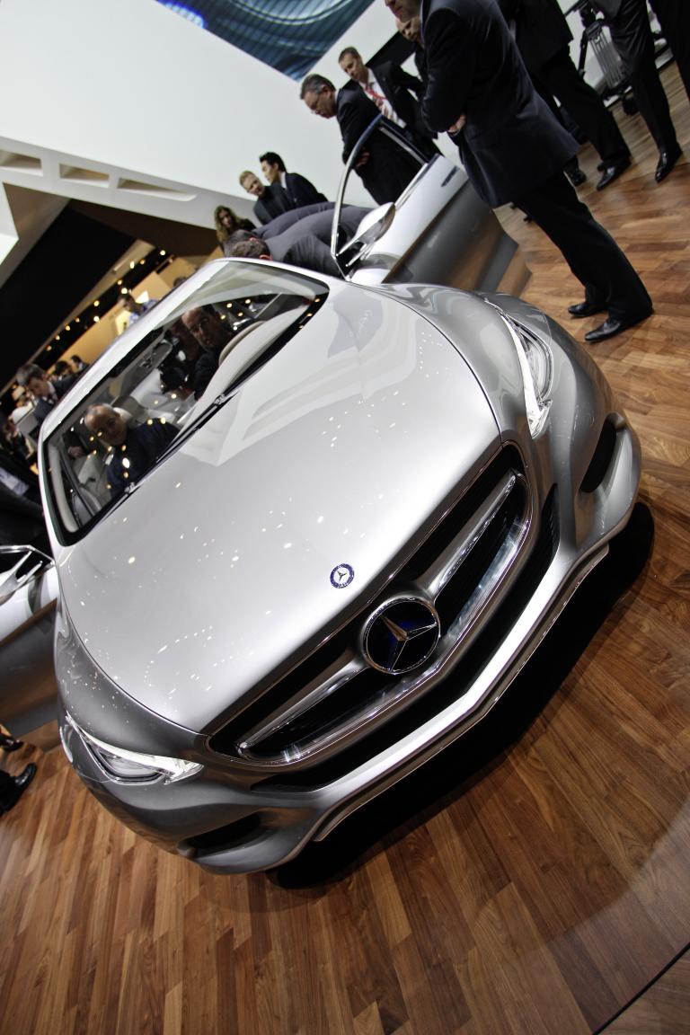 Genf 2010: Mercedes-Benz F 800 Style bietet viele Innovationen
