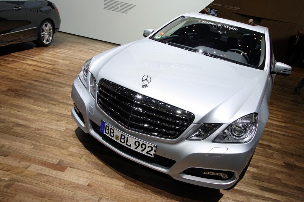 Genf 2010: Mercedes-Benz zeigt ersten Diesel-Hybrid