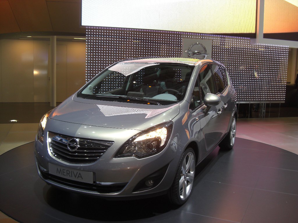 Genf 2010 (Mini)Vans: Weltpremiere des neuen VW Sharan - Tata Aria Europapremiere