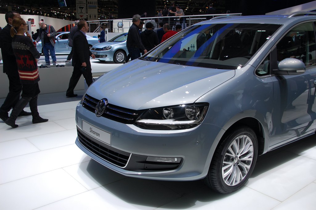 Genf 2010 (Mini)Vans: Weltpremiere des neuen VW Sharan - Tata Aria Europapremiere