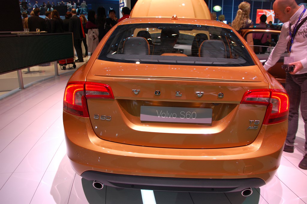 Genf 2010 Mittelklasse: Volvo S60, Suzuki Kizashi