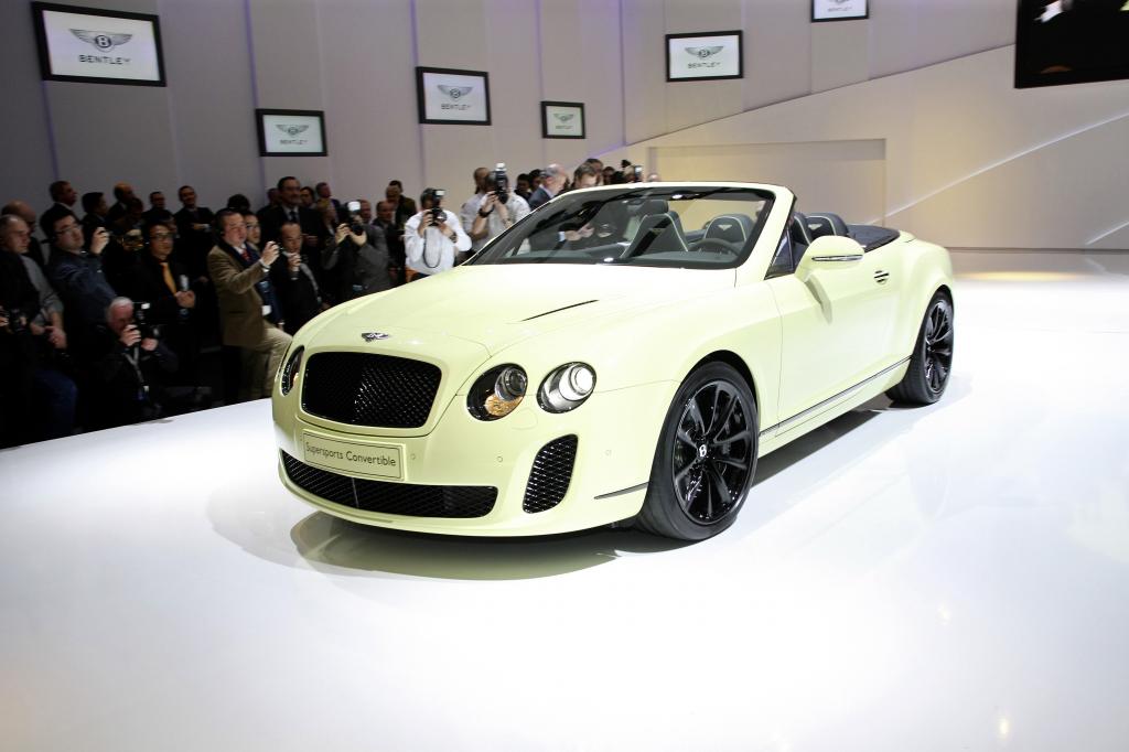 Genf 2010: Offen mit 325 km/h fahren - Bentley macht’s möglich