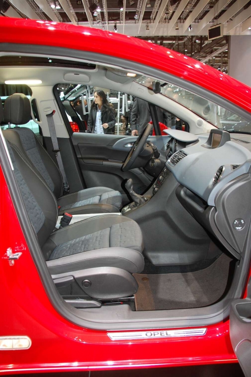 Genf 2010: Opel Meriva ist zu Preisen ab 15 990 Euro sofort bestellbar