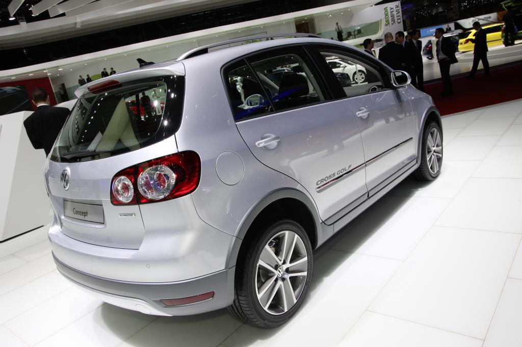Genf 2010: Volkswagen legt Polo und Golf höher - Bild(11) - Bild(11)