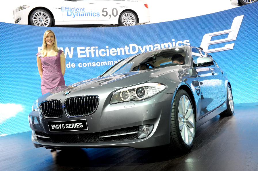 Genfer Salon 2010: BMW fährt bei immer weniger Verbrauch mit mehr Leistung