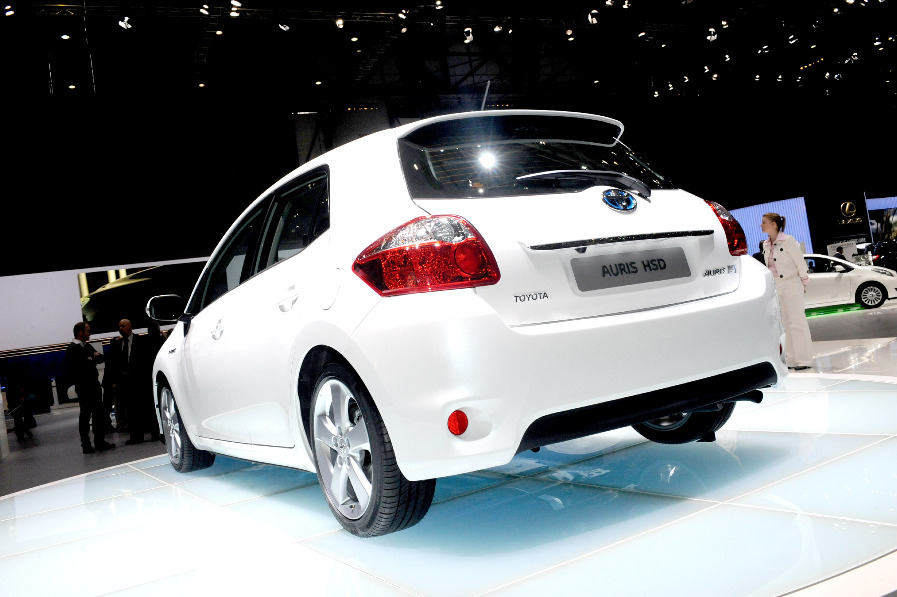 Genfer Salon 2010: Mit dem Auris Hybrid will Toyota neuen Meilenstein errichten