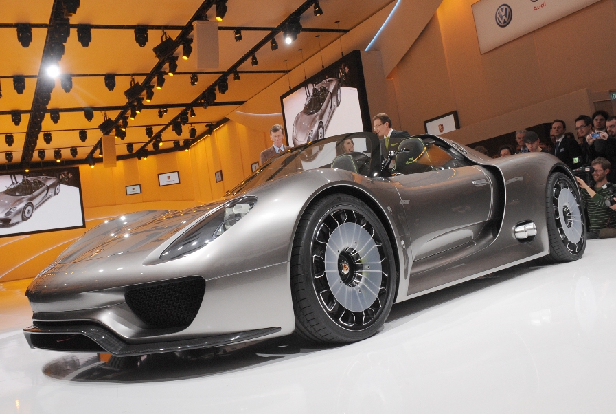 Genfer Salon 2010: Porsche präsentiert einen Super-Spyder