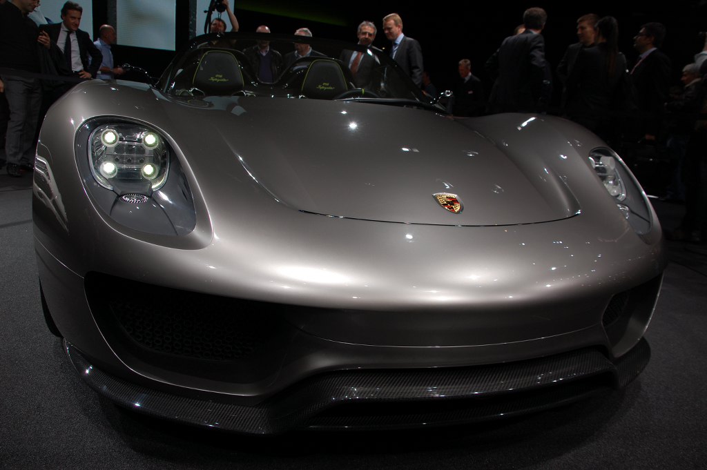 Genfer Salon 2010: Porsche präsentiert einen Super-Spyder