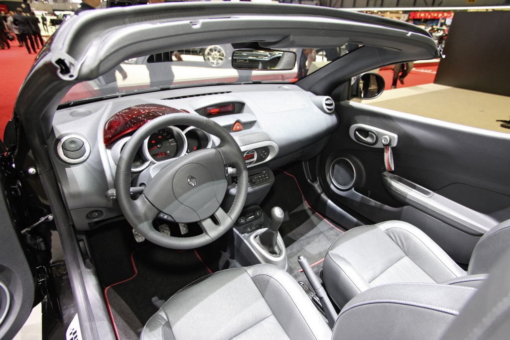 Genfer Salon 2010: Zwei Cabrios als Renault-Weltpremieren