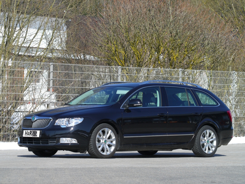 H&R Skoda Superb Combi: Groß und sportlich 
