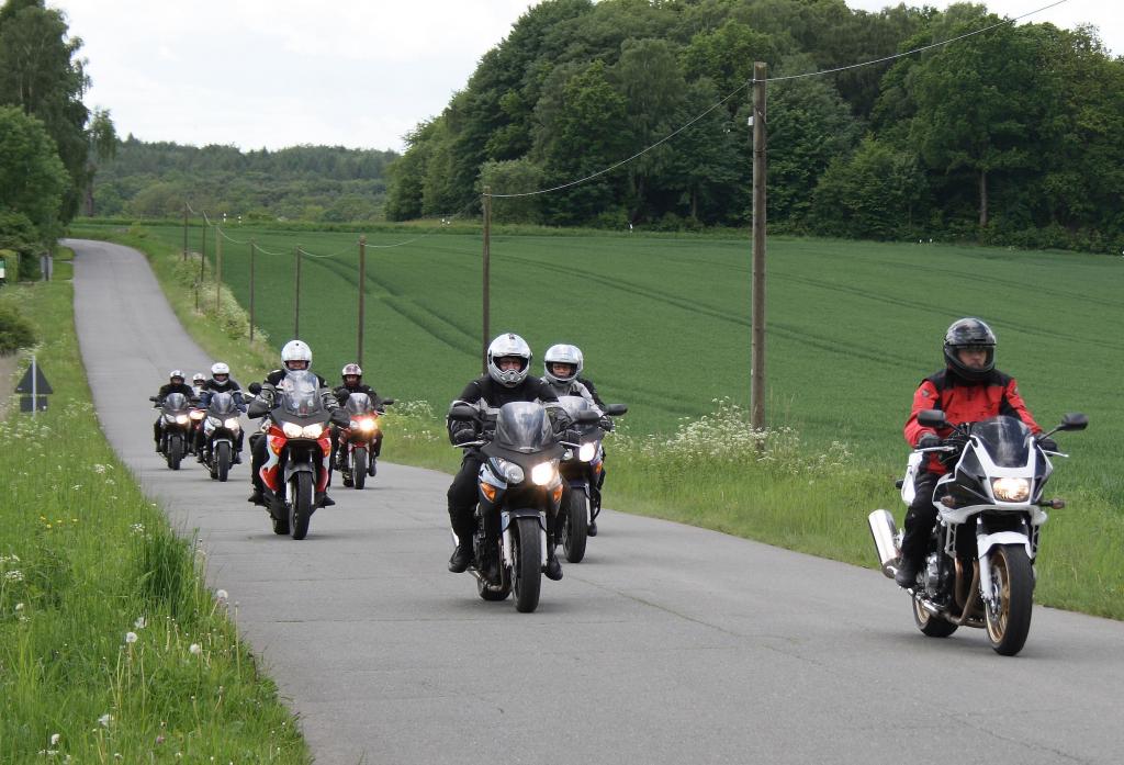 Honda bietet fünf Motorradtouren mit Sicherheitstraining an - Bild