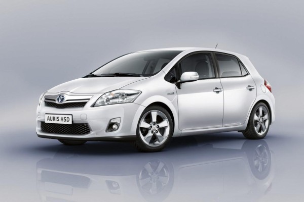 Kompakt-Hybrid von Toyota auf der AMI 