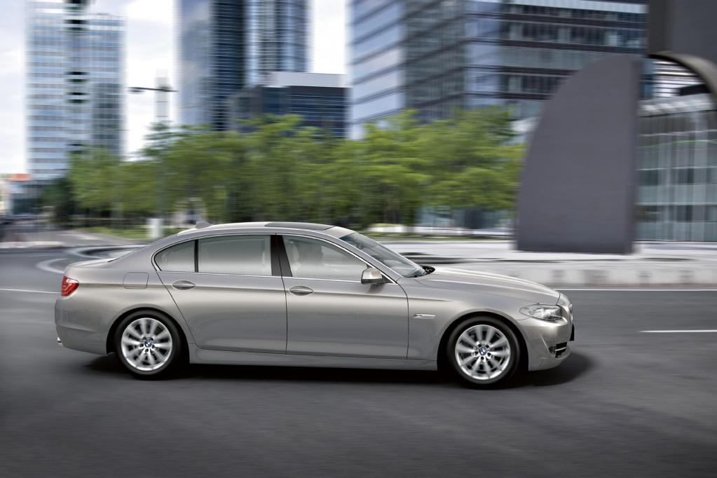 Langversion des BMW 5er auf der Auto China 