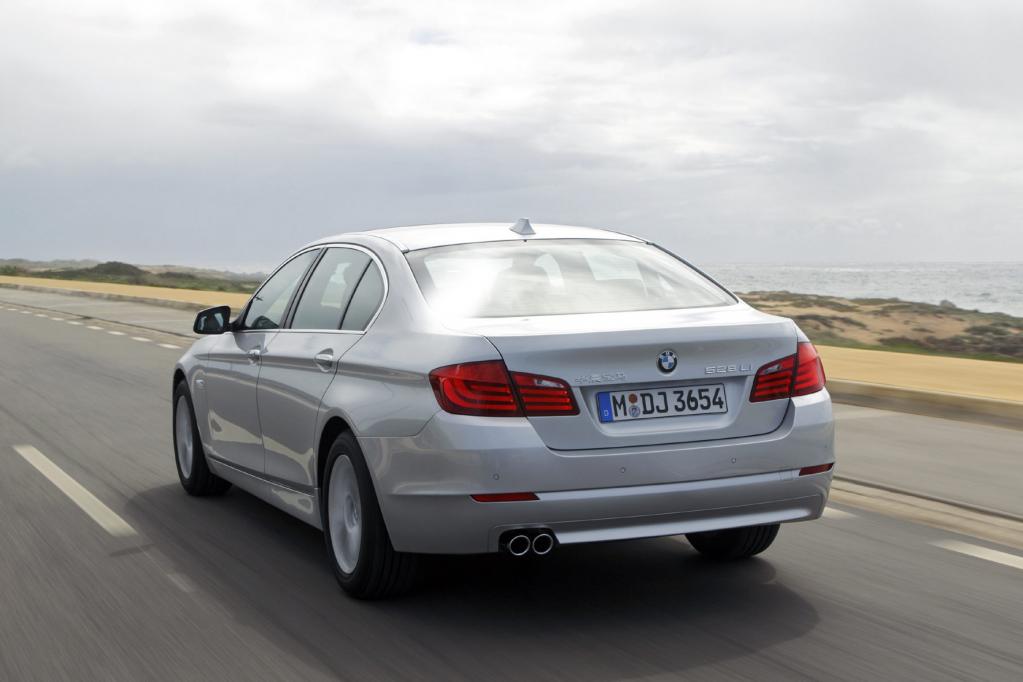 Langversion des BMW 5er auf der Auto China 
