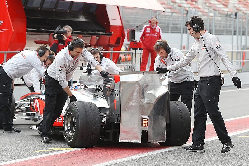 McLaren-Fl&uuml;gel illegal?: Auf dem FIA-Pr&uuml;fstand