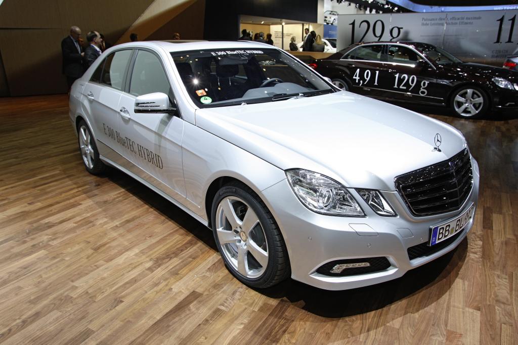 Mercedes-Benz E 300 Bluetec Hybrid.