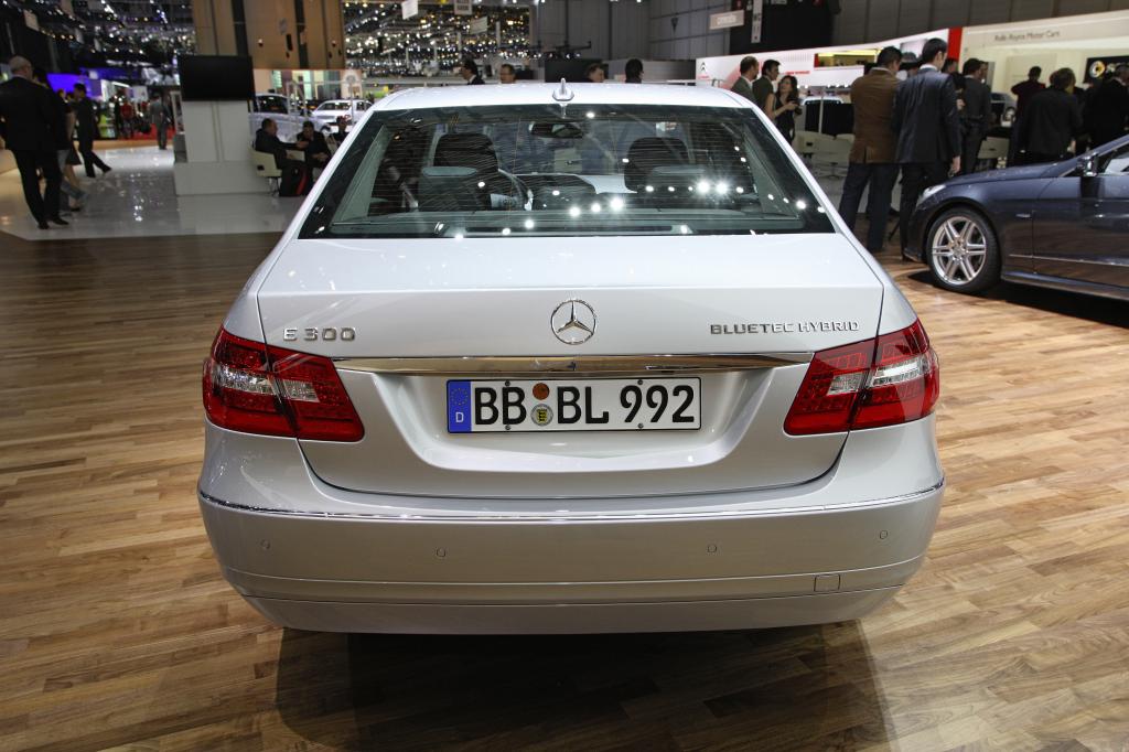 Mercedes-Benz E 300 Bluetec Hybrid.