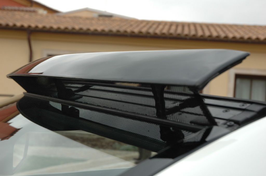 Mercedes E-Klasse Cabrio: Automatisches Aircap-Windschott an der Frontscheibe.