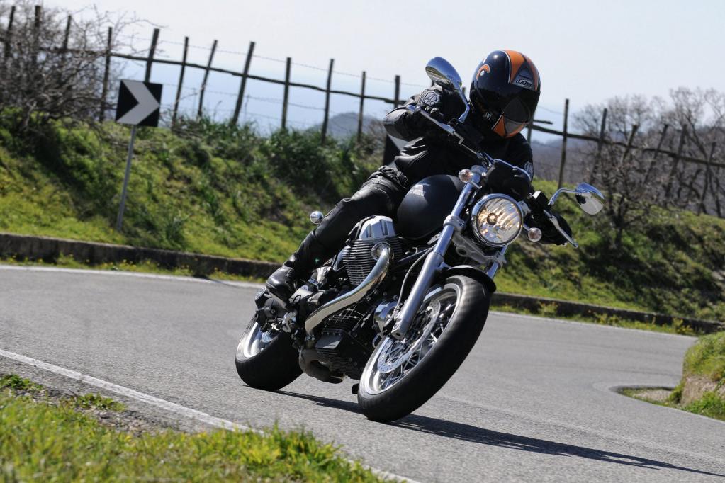 Moto Guzzi Bellagio Aquila Nera: Schwarz gemalt 