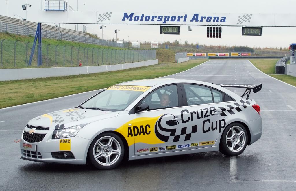 Motorsport Arena setzt zwei Autos im ADAC-Cruze-Cup ein