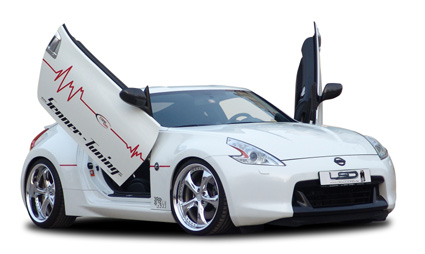 Nissan 370Z mit Flügeltüren 