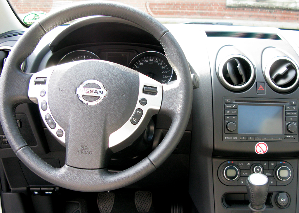Nissan Qashqai: Blick ins Cockpit. 