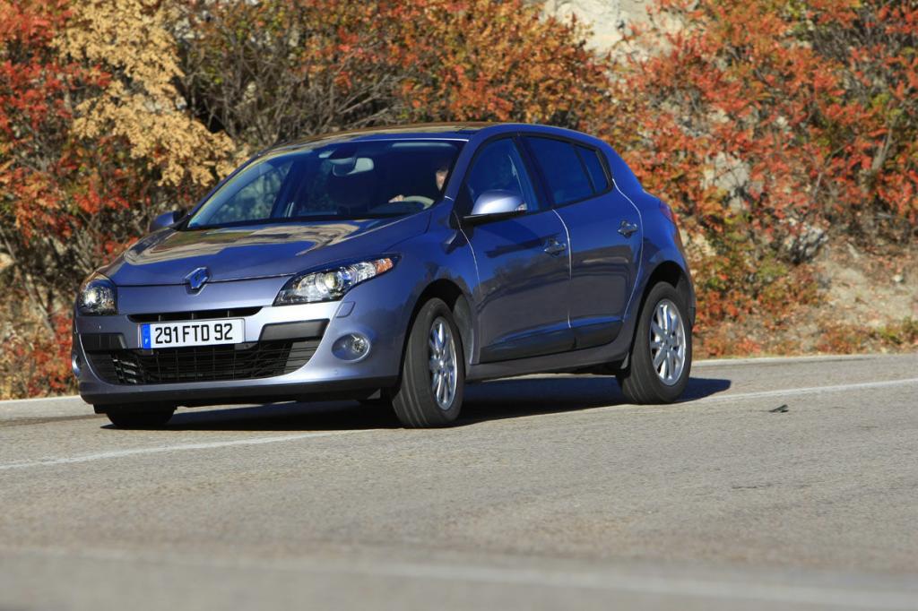Opel Astra vs. Renault Megane: Angriff in der Golf-Klasse 
