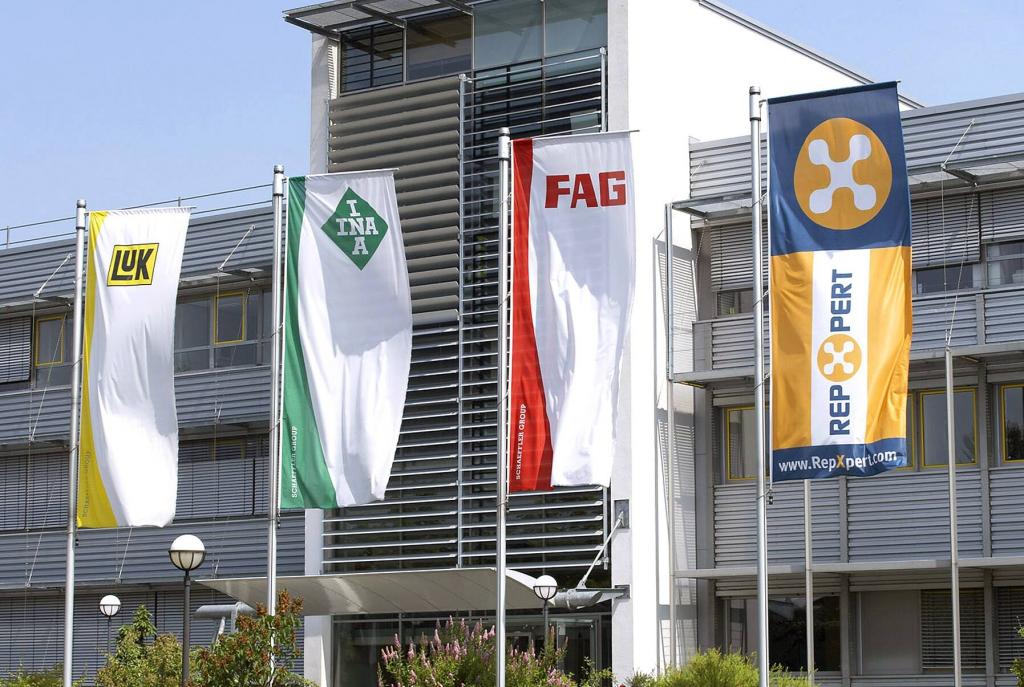 Planmäßiger Wechsel bei Schaeffler: Oliver Jung wird designierter Nachfolger von Dr. Rainer Woska