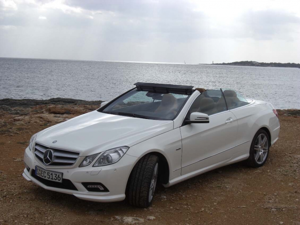 Pressevorstellung Mercedes-Benz E-Klasse Carbiolet: Warmluftsee im Auge des Sturms